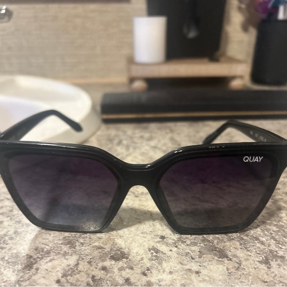 Quay level up polarized sunglasses
